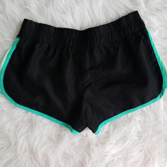 Sport Shorts - Picture 4 of 4